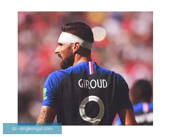 吉鲁39岁欧战创纪录替补登场